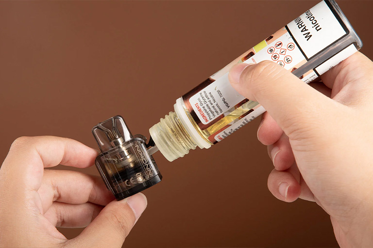 Step-by-step: How to clean your disposable vape safely